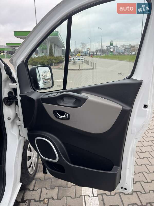 Грузовой фургон Renault Trafic 2016 в Житомире