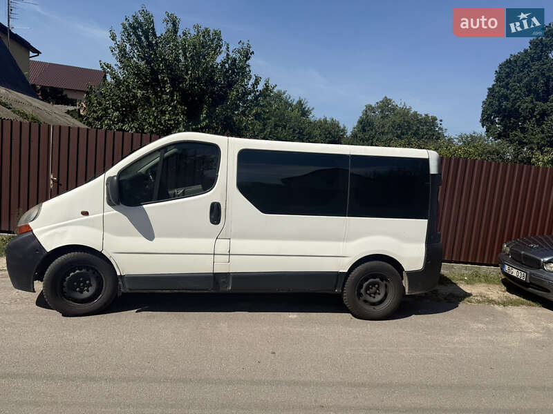 Минивэн Renault Trafic 2004 в Василькове