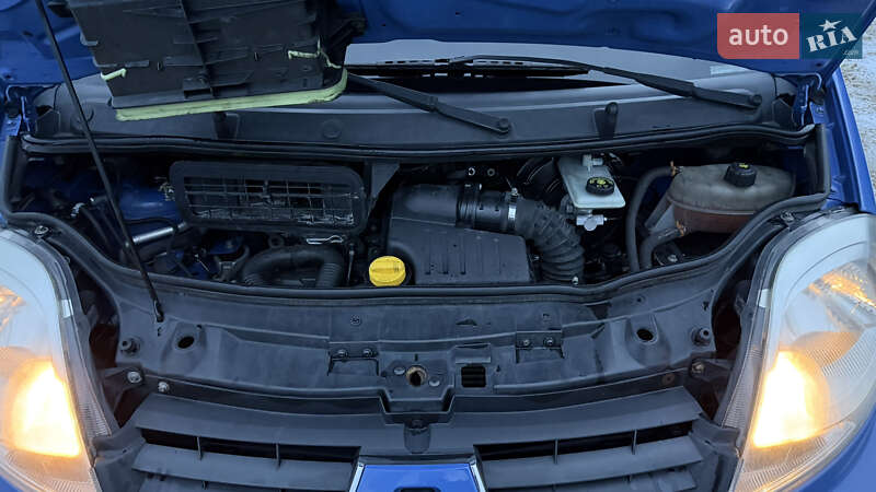 Мінівен Renault Trafic 2010 в Калуші