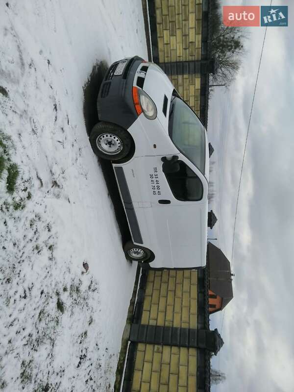 Грузовой фургон Renault Trafic 2001 в Сарнах фото 8 Грузовой фургон Renault Trafic 2001 в Сарнах