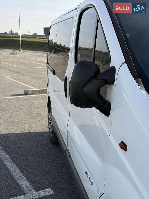 Минивэн Renault Trafic 2005 в Львове