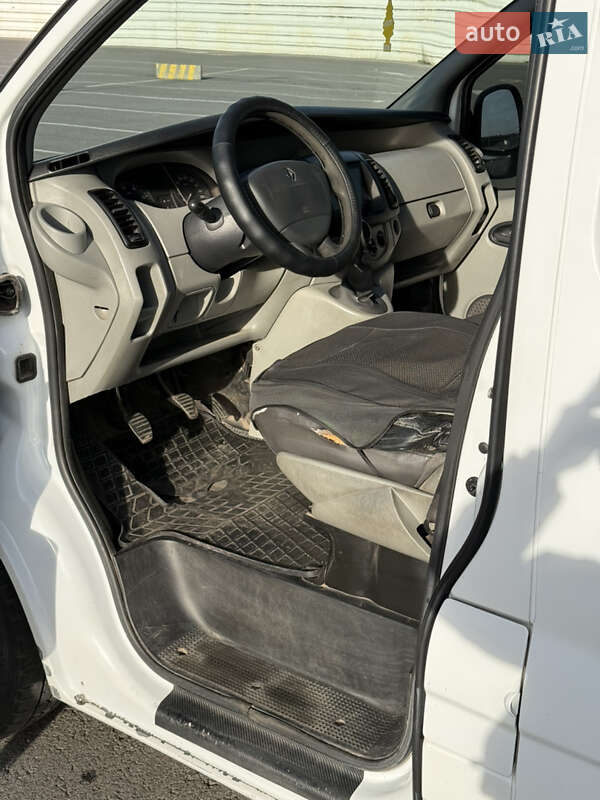 Минивэн Renault Trafic 2005 в Львове