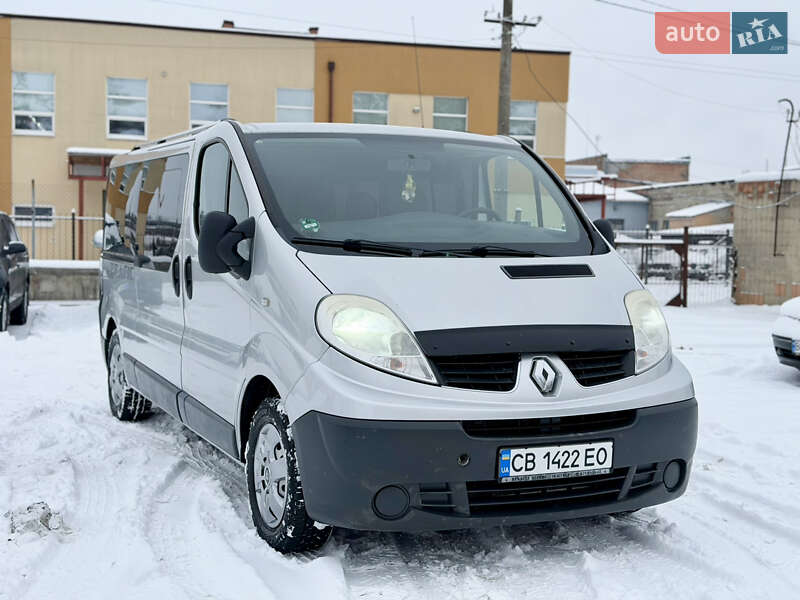 Минивэн Renault Trafic 2011 в Ровно