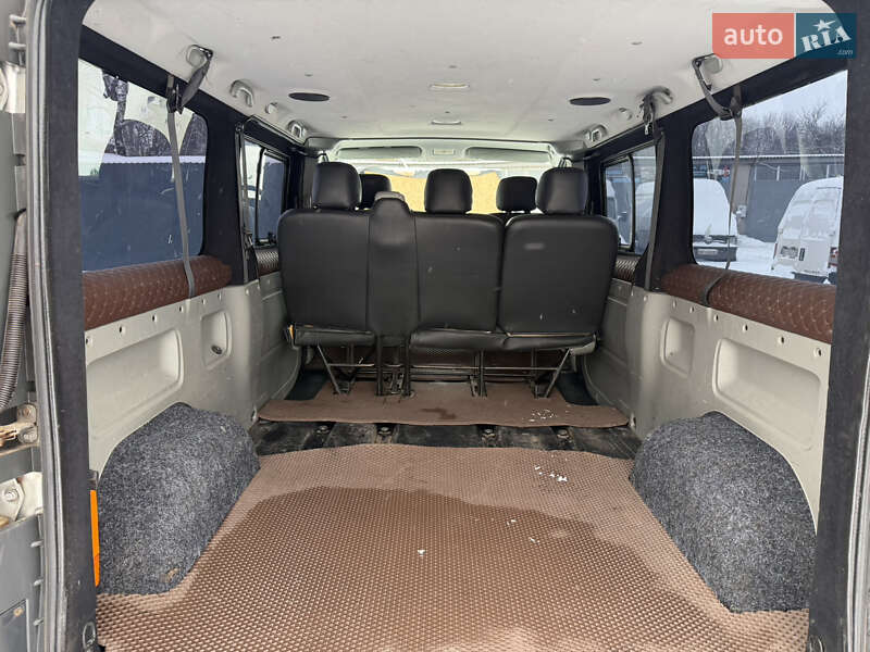 Минивэн Renault Trafic 2011 в Ровно