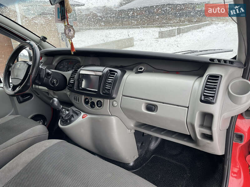 Минивэн Renault Trafic 2005 в Хмельницком фото 48 Минивэн Renault Trafic 2005 в Хмельницком