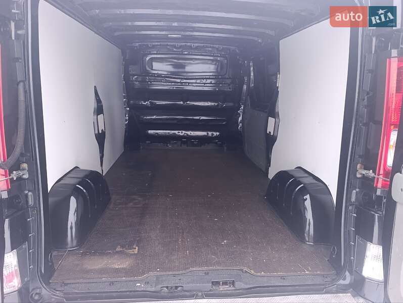 Вантажний фургон Renault Trafic 2013 в Василькові