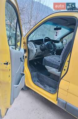 Мінівен Renault Trafic 2003 в Рахові