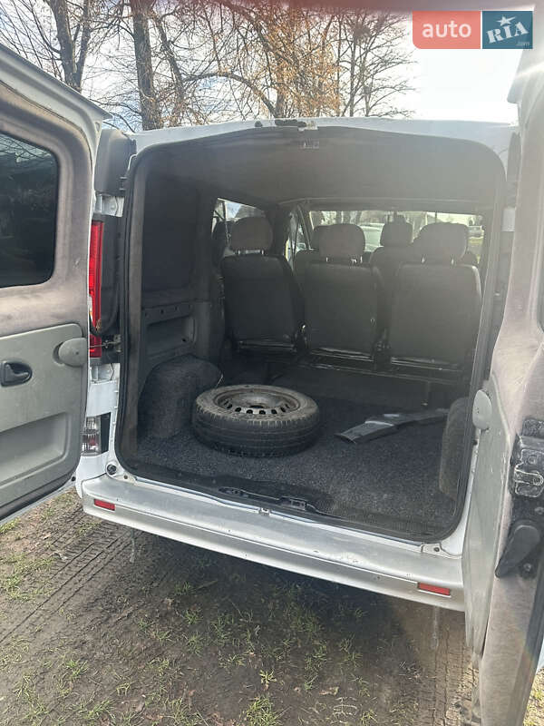 Минивэн Renault Trafic 2006 в Шполе