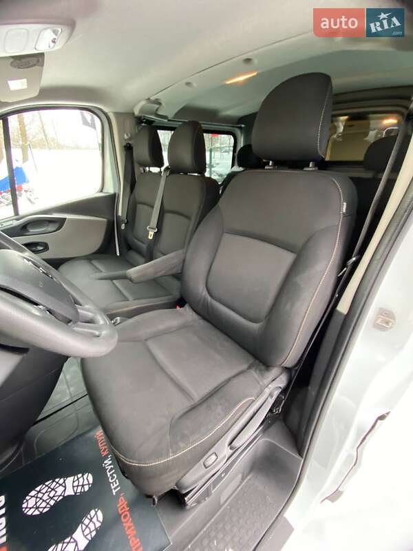 Минивэн Renault Trafic 2017 в Хмельницком