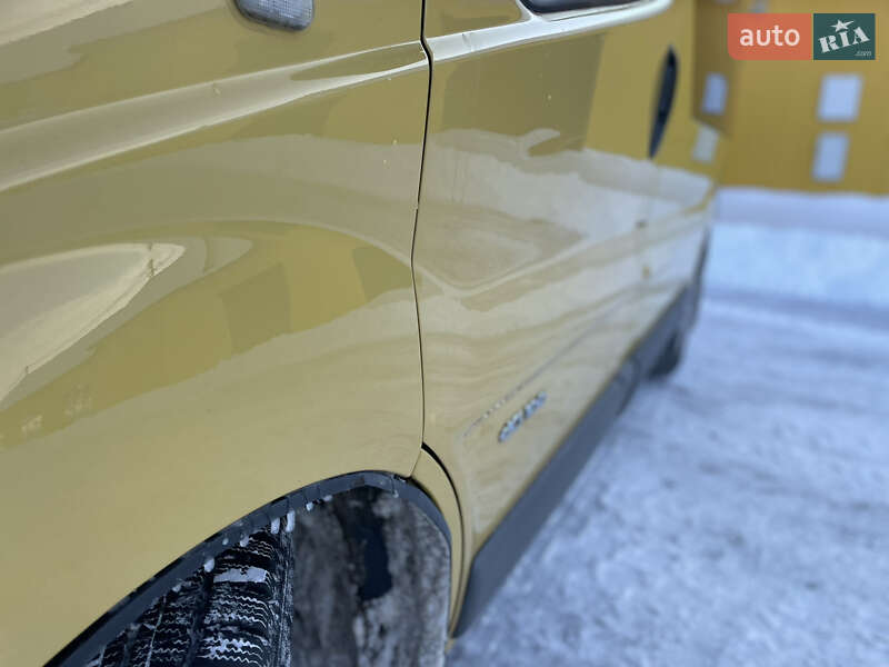 Минивэн Renault Trafic 2002 в Здолбунове