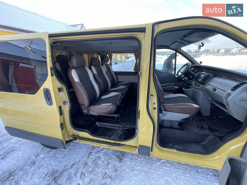 Минивэн Renault Trafic 2002 в Здолбунове