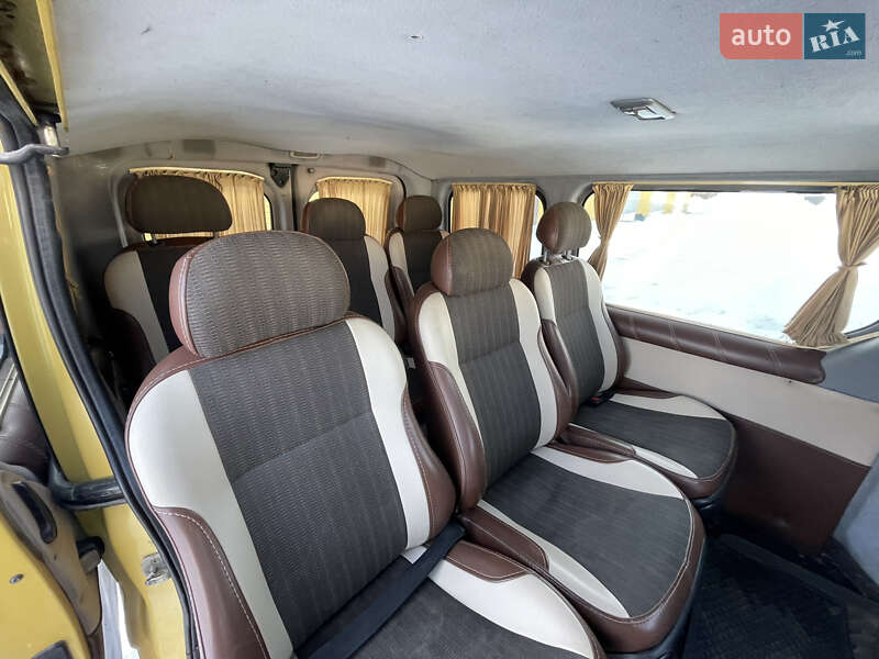 Минивэн Renault Trafic 2002 в Здолбунове