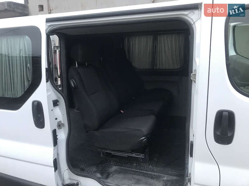 Минивэн Renault Trafic 2007 в Каменец-Подольском