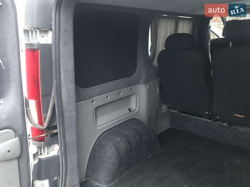 Минивэн Renault Trafic 2007 в Каменец-Подольском