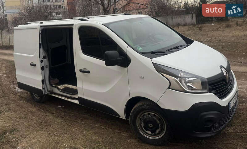 Грузовой фургон Renault Trafic 2016 в Полтаве
