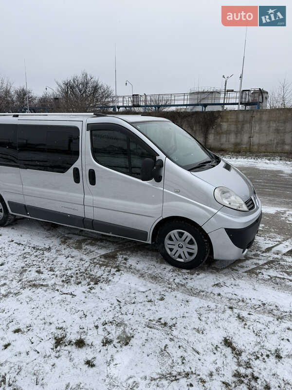 Минивэн Renault Trafic 2008 в Миргороде