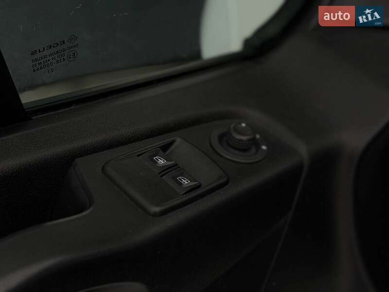 Минивэн Renault Trafic 2021 в Дубно