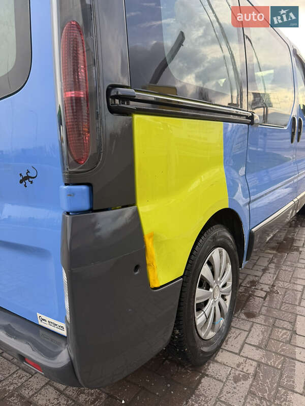 Минивэн Renault Trafic 2006 в Черновцах