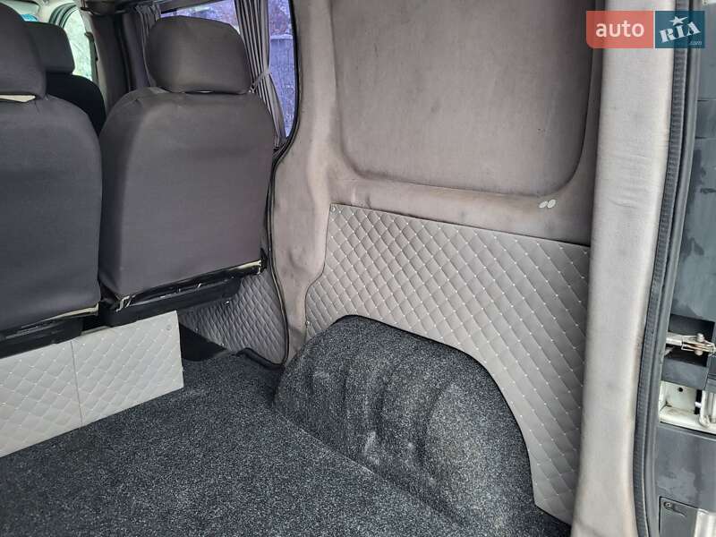 Минивэн Renault Trafic 2006 в Хмельницком