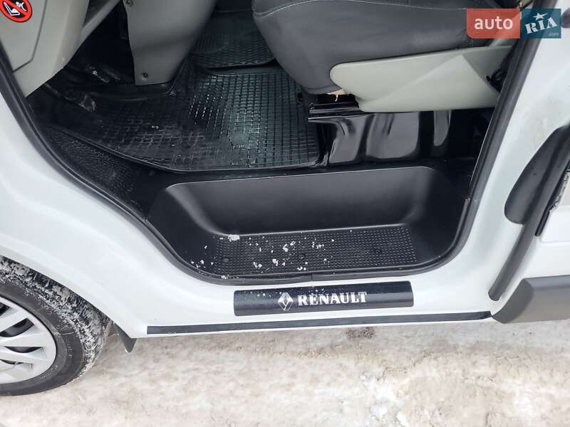 Минивэн Renault Trafic 2006 в Хмельницком