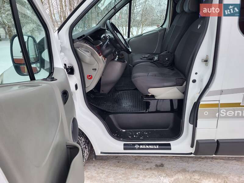 Минивэн Renault Trafic 2006 в Хмельницком