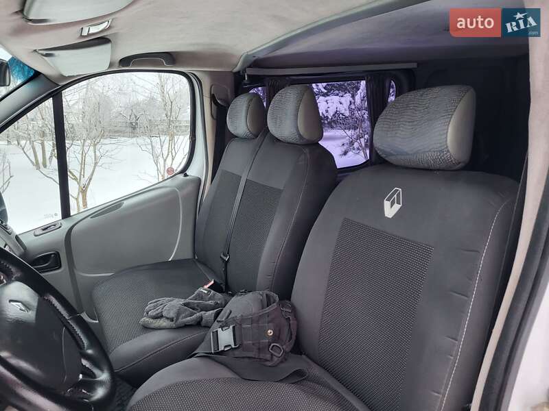 Минивэн Renault Trafic 2006 в Хмельницком