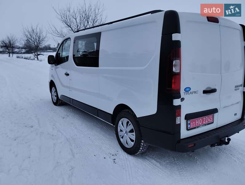Грузопассажирский фургон Renault Trafic 2019 в Дубно
