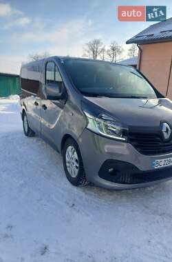 Мінівен Renault Trafic 2015 в Рава-Руській