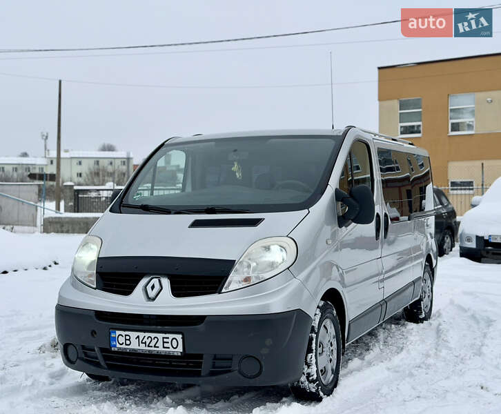 Минивэн Renault Trafic 2011 в Ровно