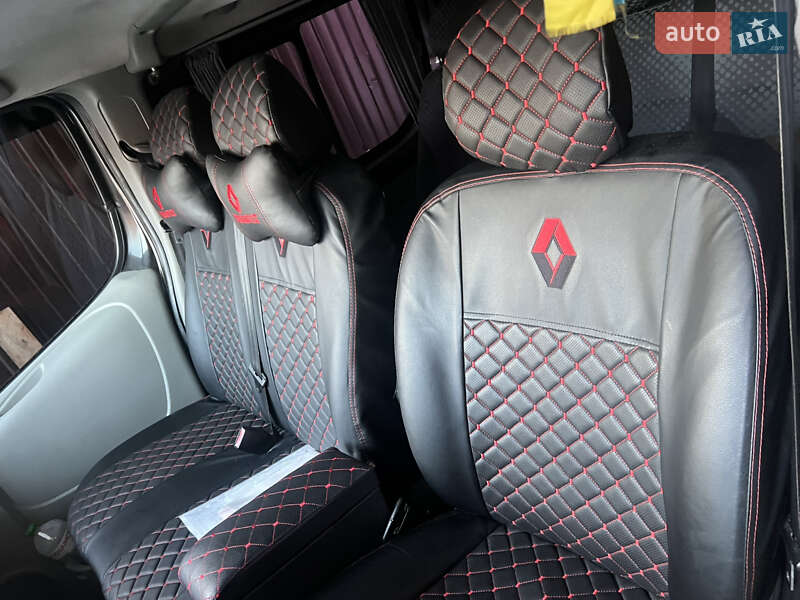 Минивэн Renault Trafic 2008 в Переяславе