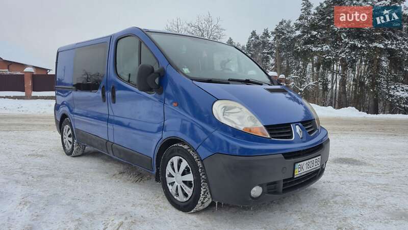 Минивэн Renault Trafic 2007 в Коростене