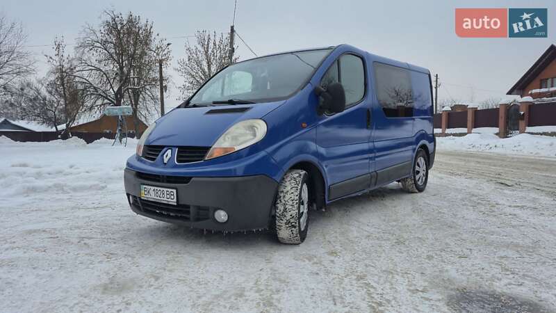 Минивэн Renault Trafic 2007 в Коростене