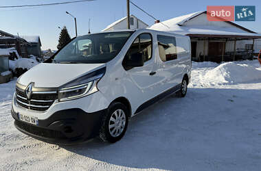 Грузопассажирский фургон Renault Trafic 2021 в Дубно