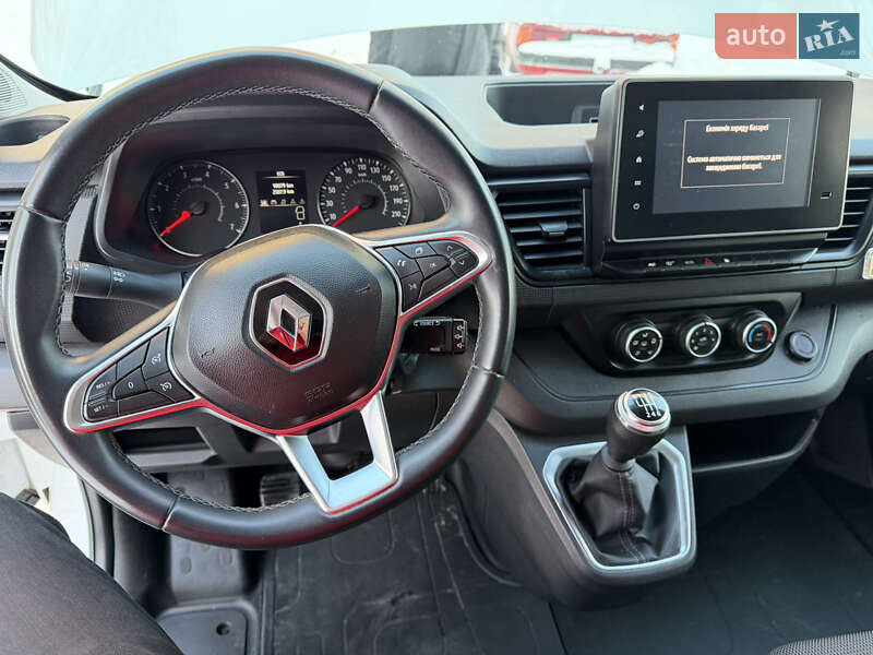 Грузовой фургон Renault Trafic 2022 в Звягеле