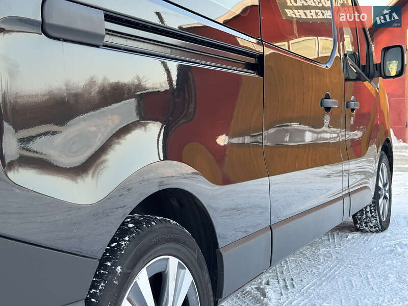 Минивэн Renault Trafic 2022 в Дубно
