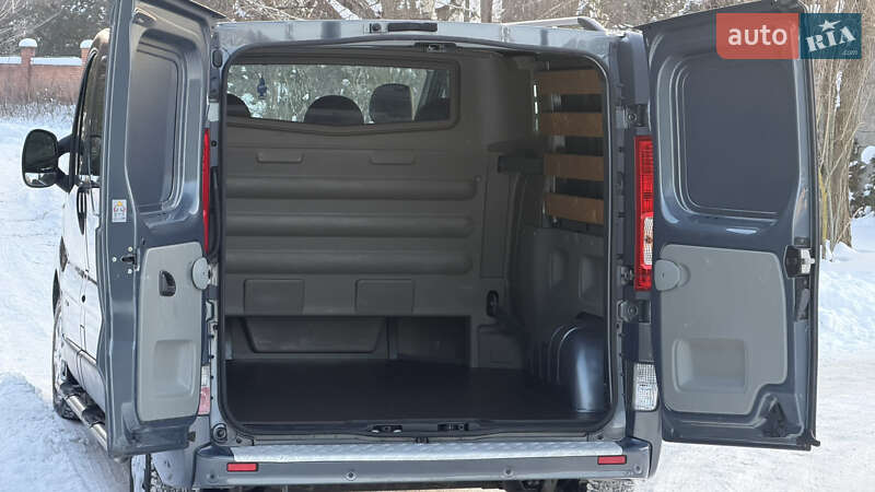 Грузопассажирский фургон Renault Trafic 2014 в Ровно фото 14 Грузопассажирский фургон Renault Trafic 2014 в Ровно