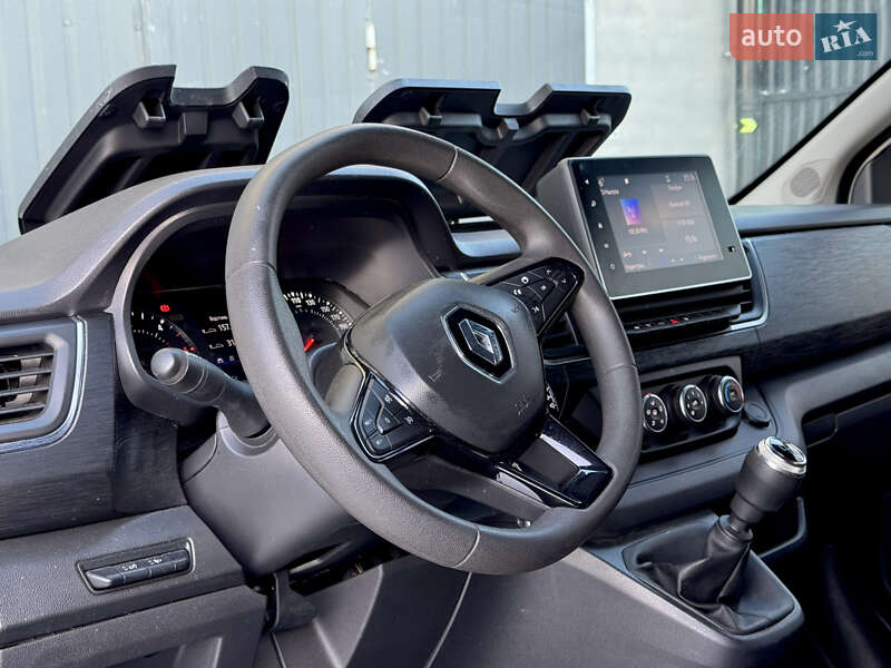 Минивэн Renault Trafic 2022 в Дубно