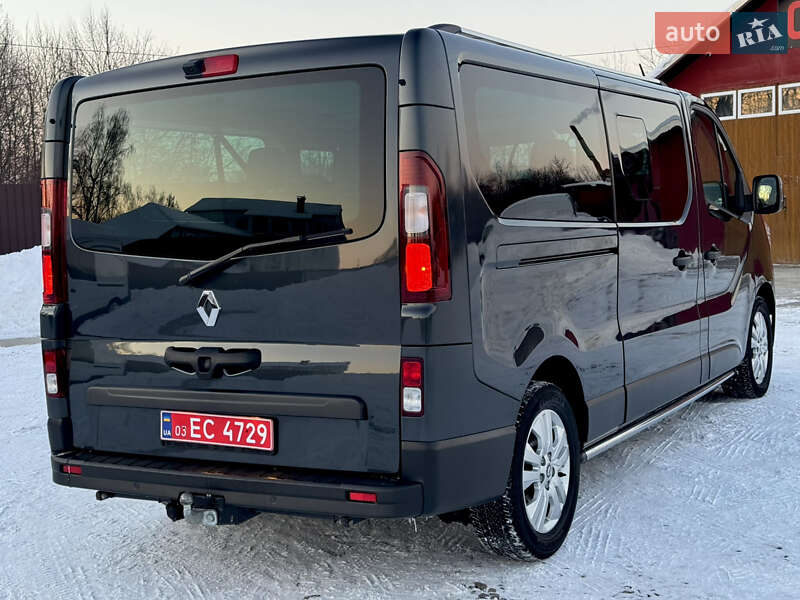 Минивэн Renault Trafic 2022 в Дубно