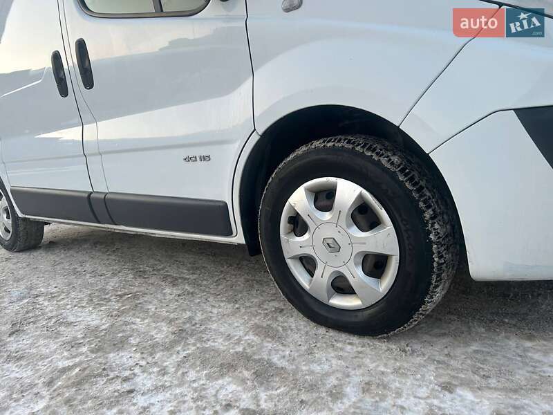 Микроавтобус грузовой (до 3,5т) Renault Trafic 2011 в Киеве