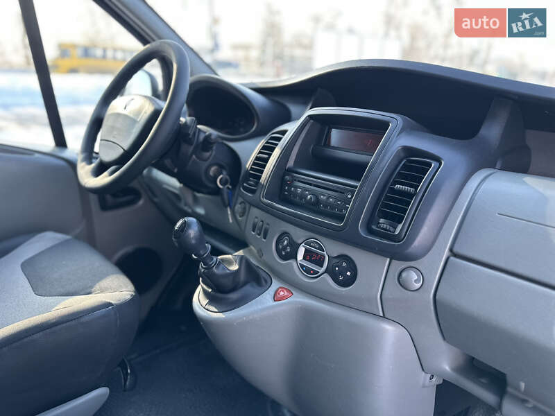 Грузовой фургон Renault Trafic 2013 в Ровно фото 19 Грузовой фургон Renault Trafic 2013 в Ровно