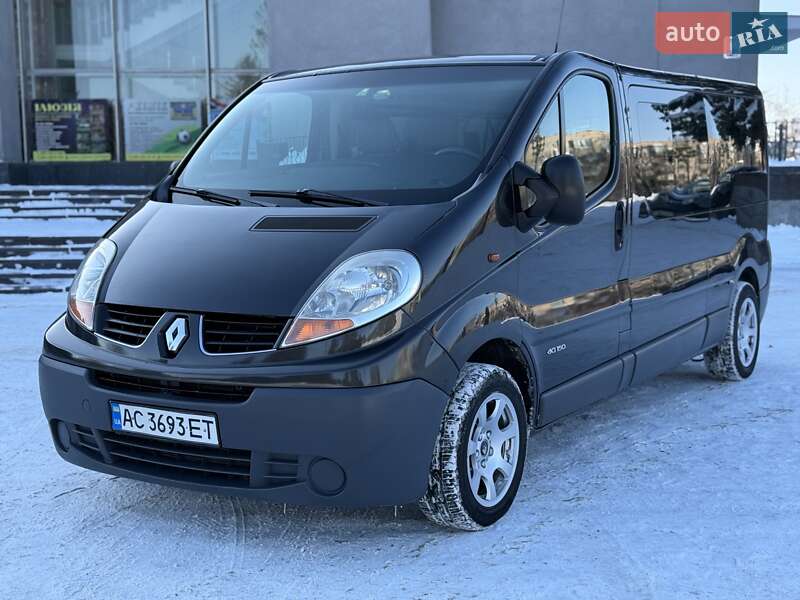 Минивэн Renault Trafic 2007 в Ровно