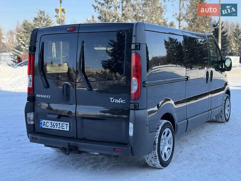Минивэн Renault Trafic 2007 в Ровно