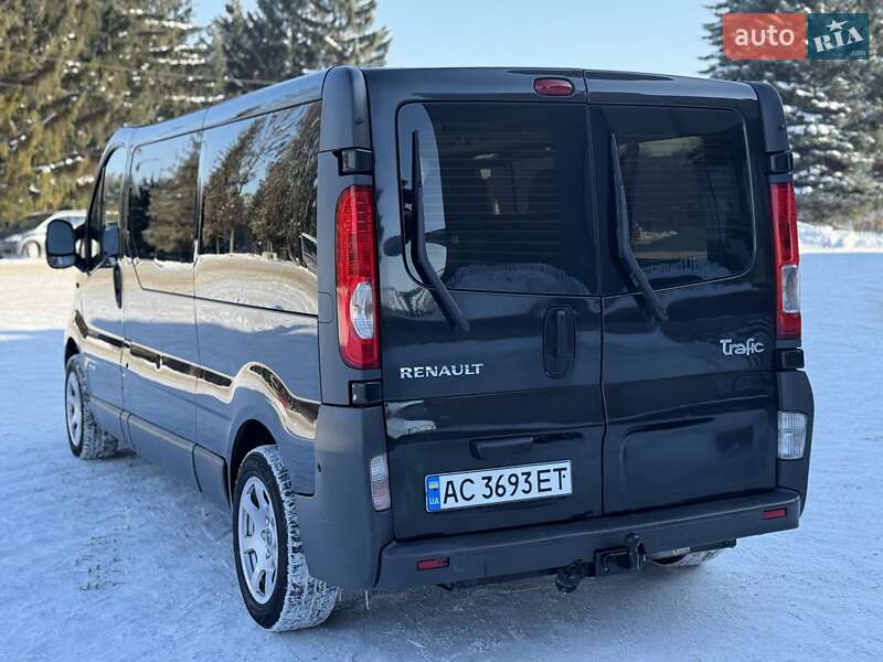 Минивэн Renault Trafic 2007 в Ровно