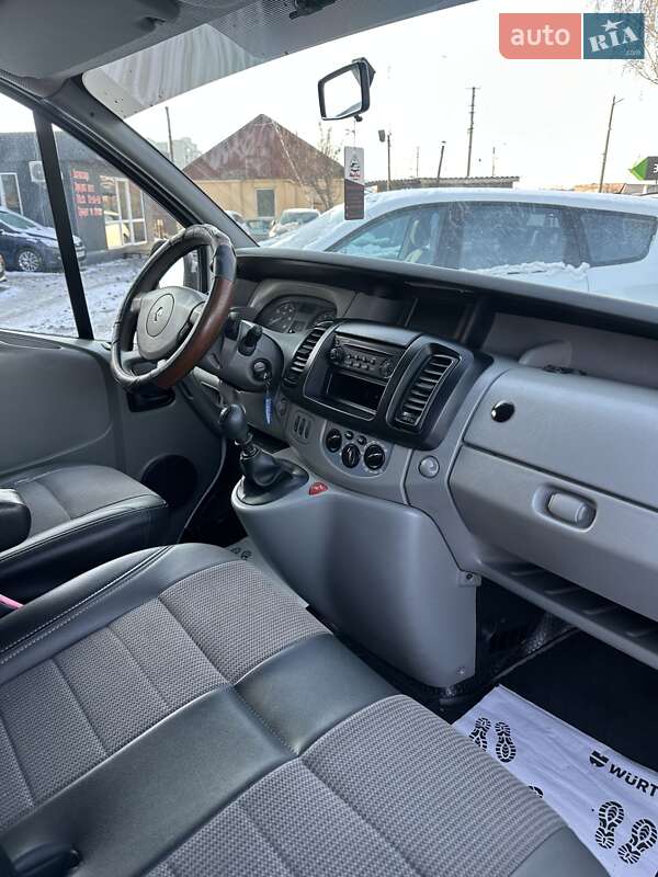 Минивэн Renault Trafic 2010 в Смеле