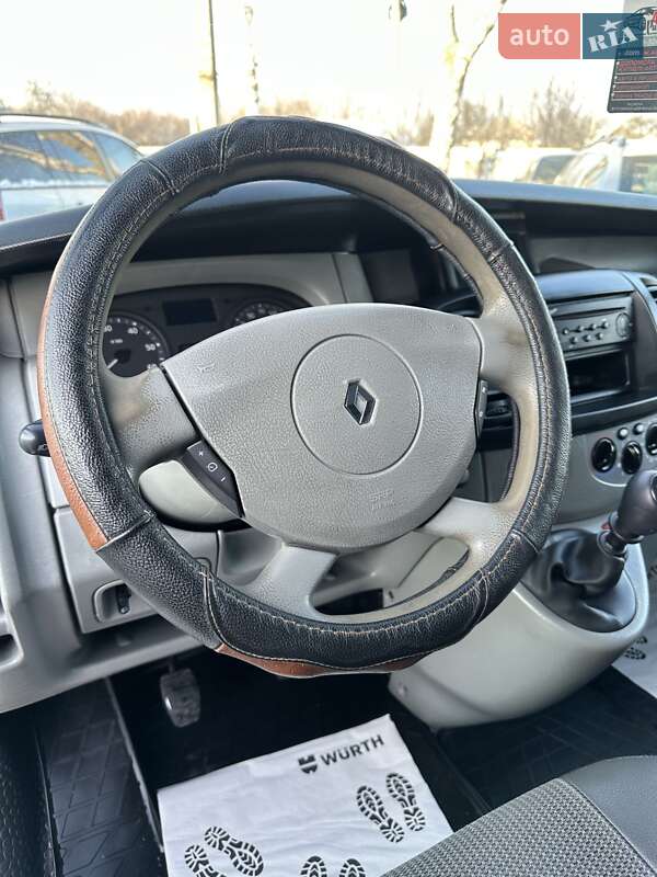 Минивэн Renault Trafic 2010 в Смеле