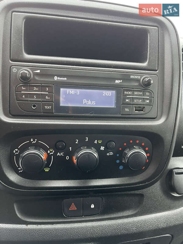 Минивэн Renault Trafic 2015 в Калуше