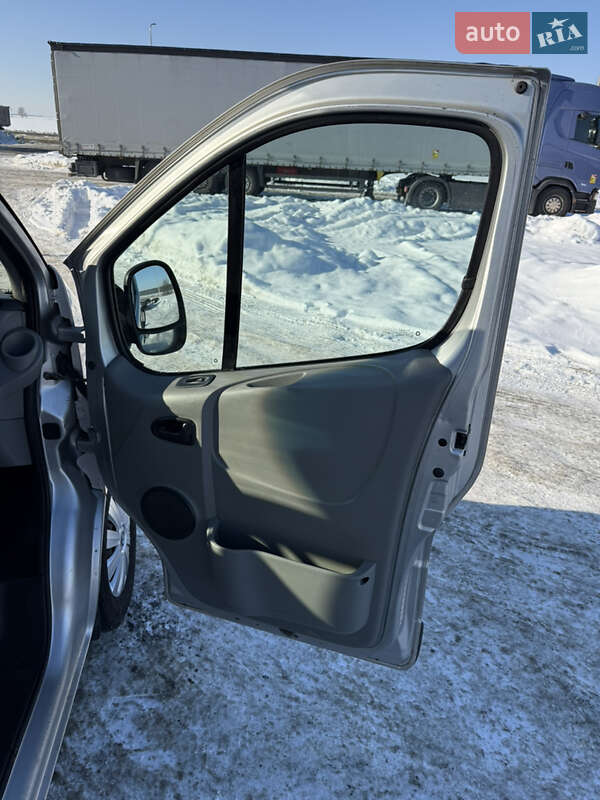 Минивэн Renault Trafic 2012 в Радивилове фото 23 Минивэн Renault Trafic 2012 в Радивилове