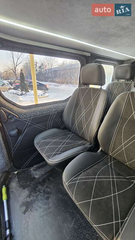 Минивэн Renault Trafic 2006 в Черновцах фото 21 Минивэн Renault Trafic 2006 в Черновцах
