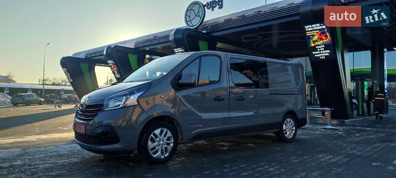 Минивэн Renault Trafic 2017 в Луцке фото Минивэн Renault Trafic 2017 в Луцке