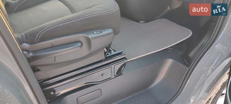 Минивэн Renault Trafic 2017 в Луцке фото 11 Минивэн Renault Trafic 2017 в Луцке